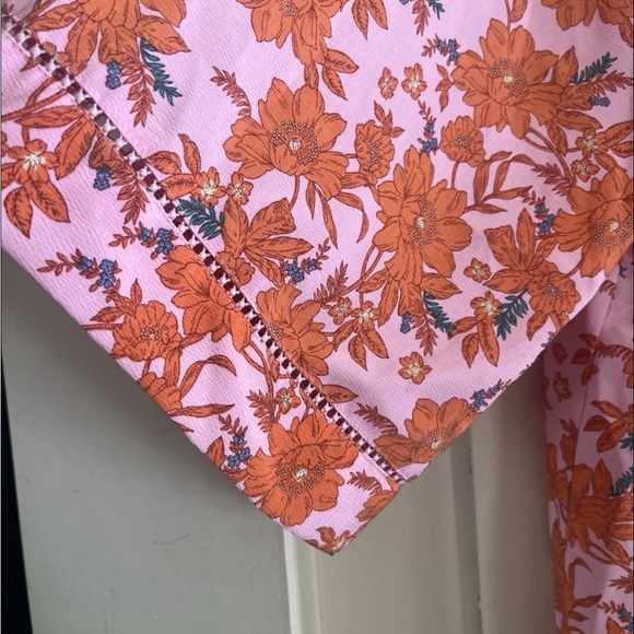 Jessica Simpson Pink and Orange Floral Top - Picture 4 of 8